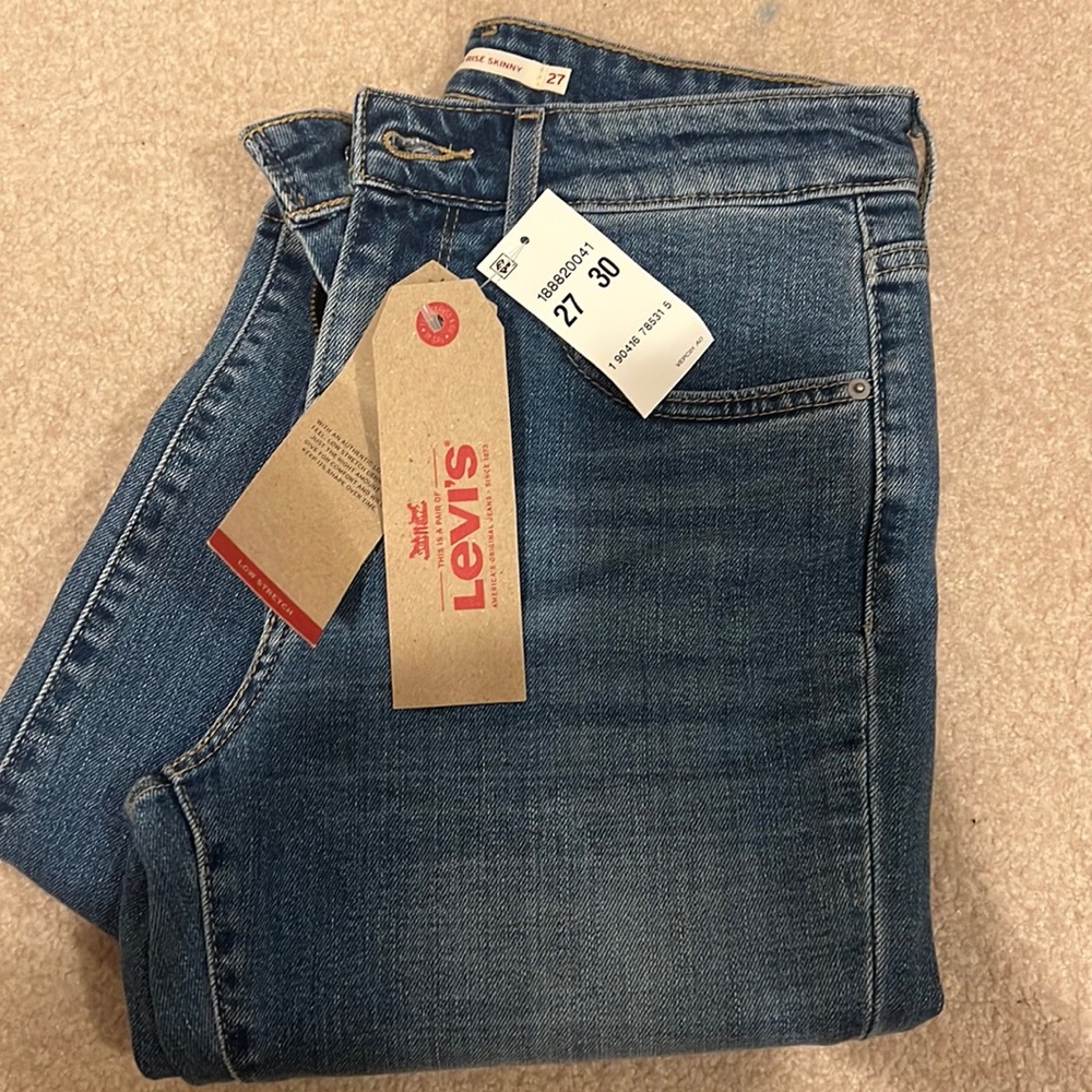 Levi 721 NWT